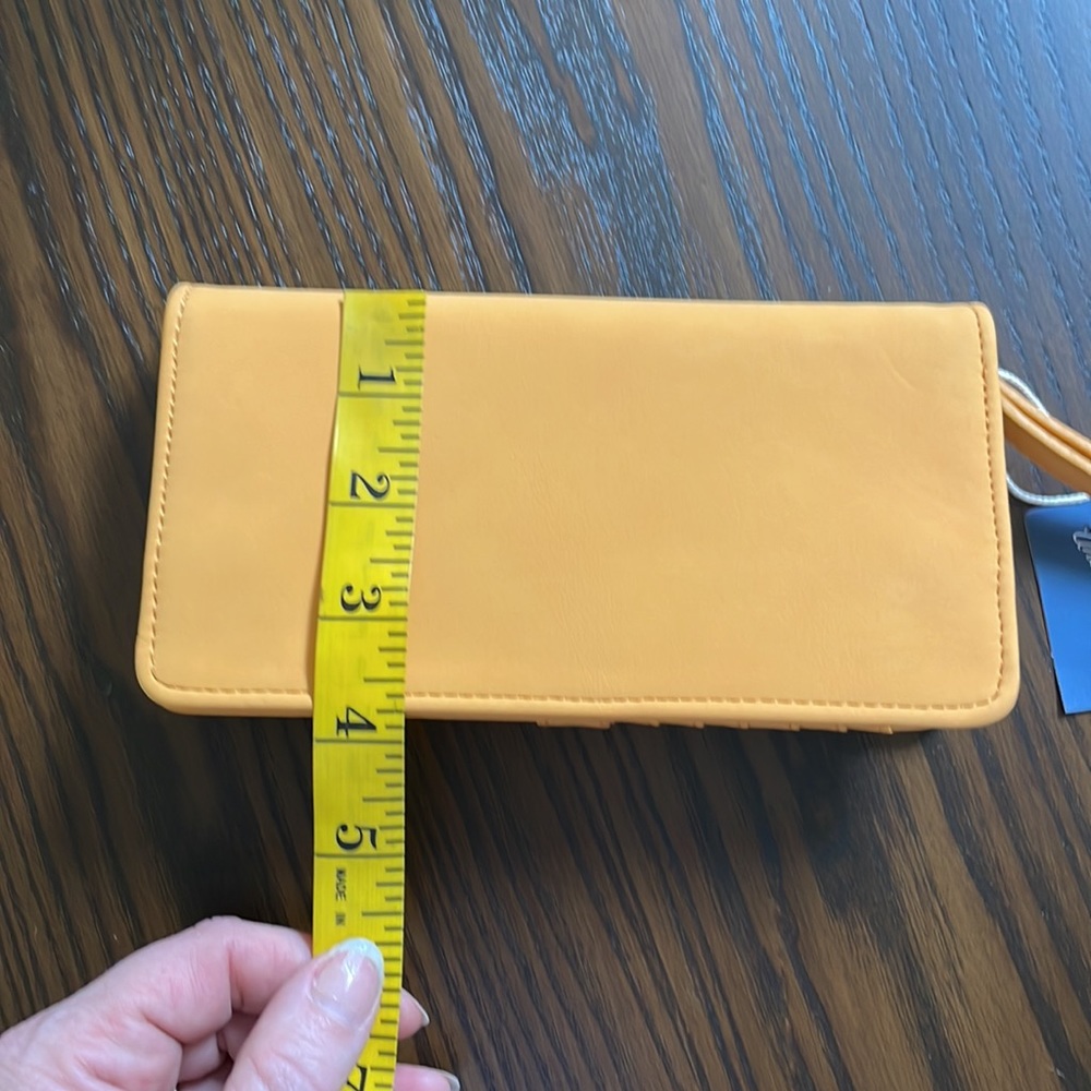 Universal Thread Mustard Yellow Wristlet Clutch - Picture 3 of 5